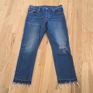 Levi's women's 501 Button fly jean size 28